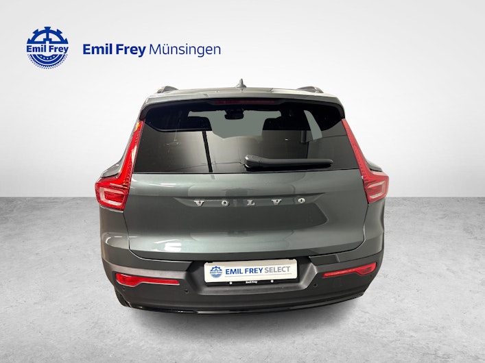 Vehicle image VOLVO EX40