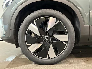 Volvo EX40 Twin Plus AWD