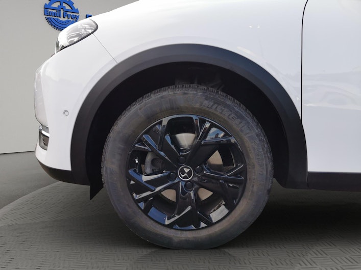 Vehicle image DS AUTOMOBILES DS3