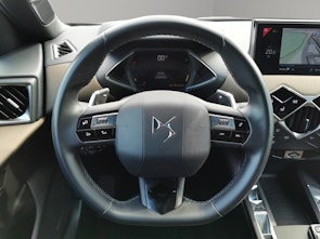 Vehicle image DS AUTOMOBILES 3 Crossback 1.2 PureTech 130 So Chic