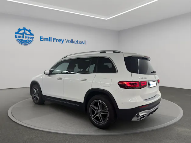 MERCEDES-BENZ GLB 200 AMG Line 4matic