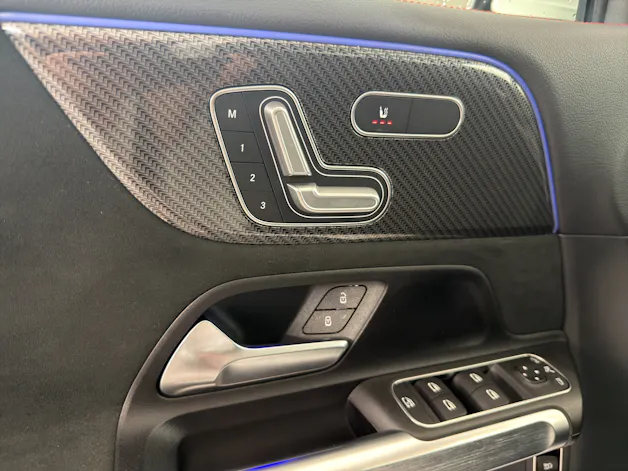 MERCEDES-BENZ GLB 200 AMG Line 4matic