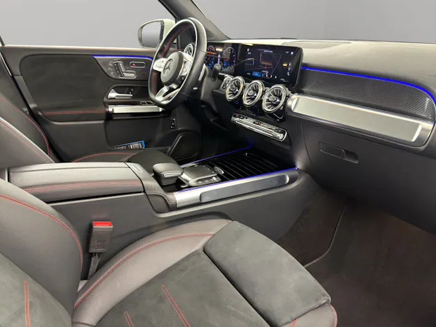 MERCEDES-BENZ GLB 200 AMG Line 4matic