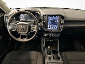 Vehicle image VOLVO XC40 2.0 B3 MH Essential