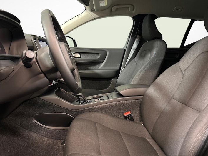 Vehicle image VOLVO XC40