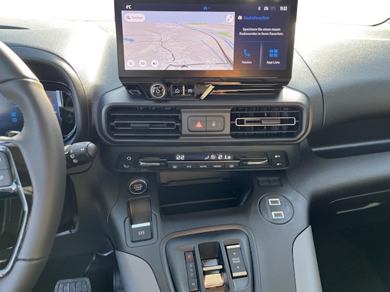 Vehicle image 8 Vehicle image 8