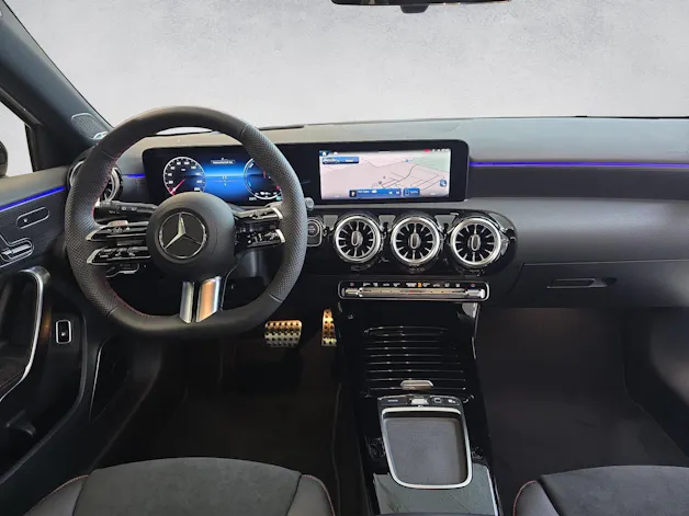 Mercedes-Benz A 250 e AMG Line EQ Star