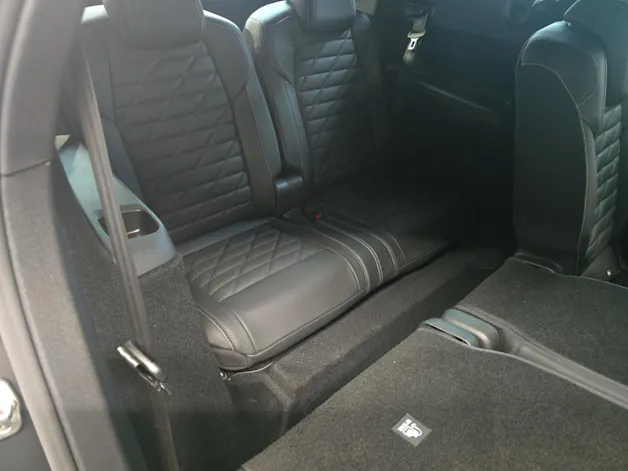 Peugeot 5008 e-Launch Edition