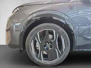 Peugeot 5008 e-Launch Edition
