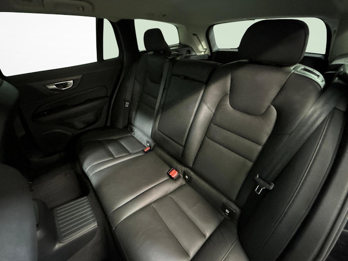 Vehicle image VOLVO V60