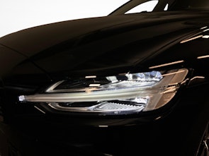 Vehicle image VOLVO V60 2.0 T6 TE Plus Dark eAWD