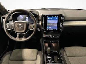 Vehicle image VOLVO XC40 2.0 B4 MH Plus Dark