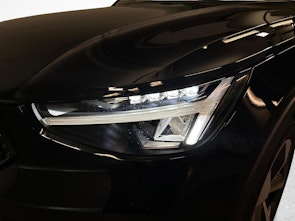 Vehicle image VOLVO XC40 2.0 B4 MH Plus Dark