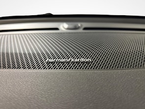 Vehicle image VOLVO XC40 2.0 B4 MH Plus Dark