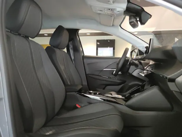 Peugeot 208 1.2 Hybrid Allure