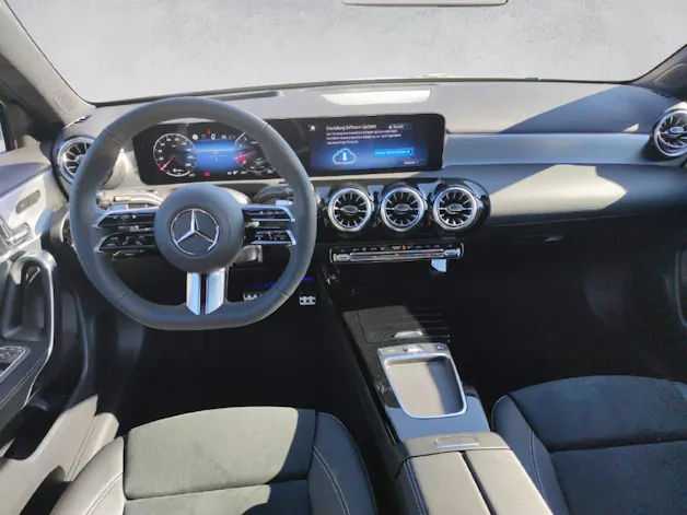 Mercedes-Benz A 200 AMG Line Night Star