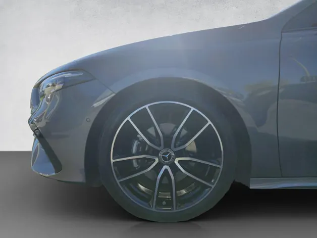 Mercedes-Benz A 200 AMG Line Night Star