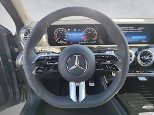 Mercedes-Benz A 200 AMG Line Night Star