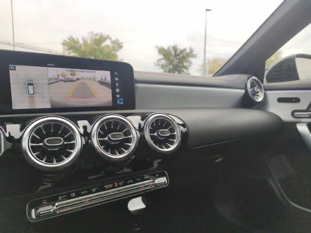 Mercedes-Benz CLA 250 AMG Line 4Matic Shooting Brake Swiss Star