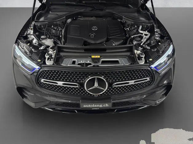 MERCEDES-BENZ GLC 300 AMG Line 4Matic