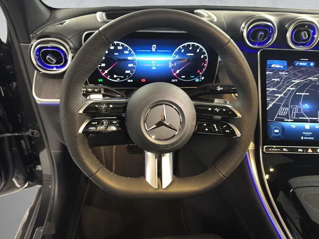 MERCEDES-BENZ GLC 300 AMG Line 4Matic
