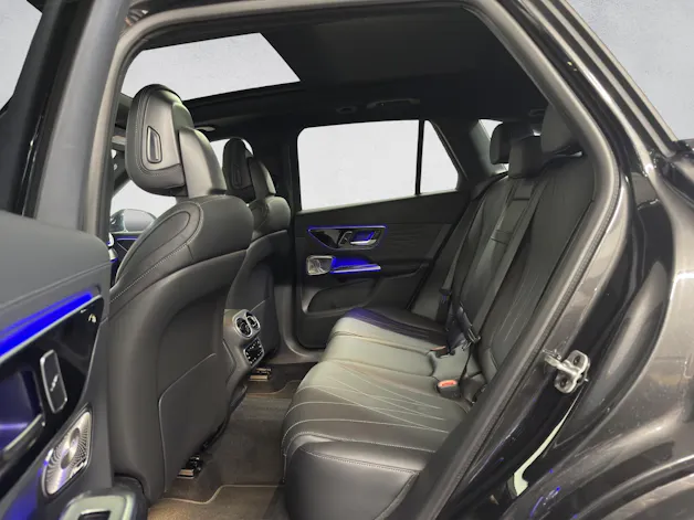 MERCEDES-BENZ GLC 300 AMG Line 4Matic