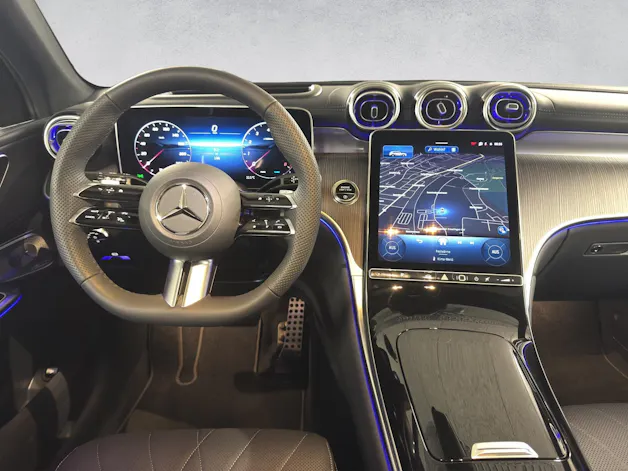 MERCEDES-BENZ GLC 300 AMG Line 4Matic