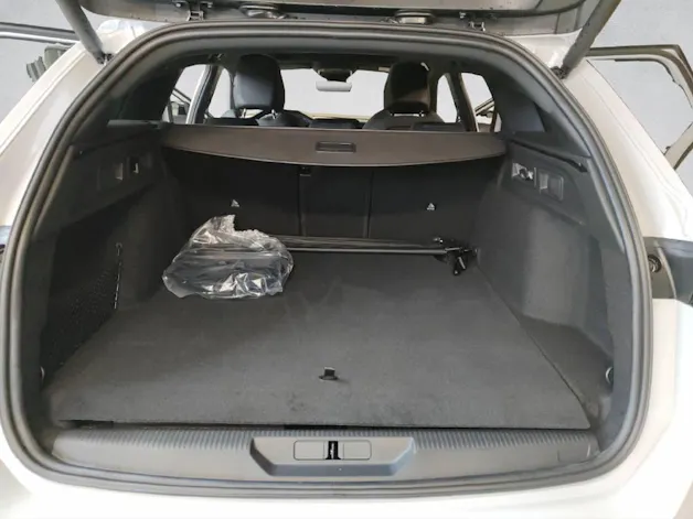 Peugeot 308 SW 1.6 PHEV 195 GT
