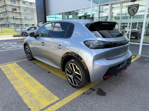 Peugeot 208 1.2 Hybrid 145 GT