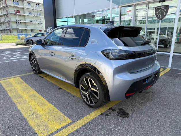 Peugeot 208 1.2 Hybrid 145 GT