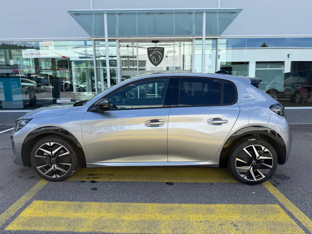 Peugeot 208 1.2 Hybrid 145 GT
