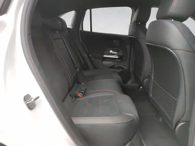 Mercedes-Benz EQA 300  AMG Line 4Matic Excellence Edition
