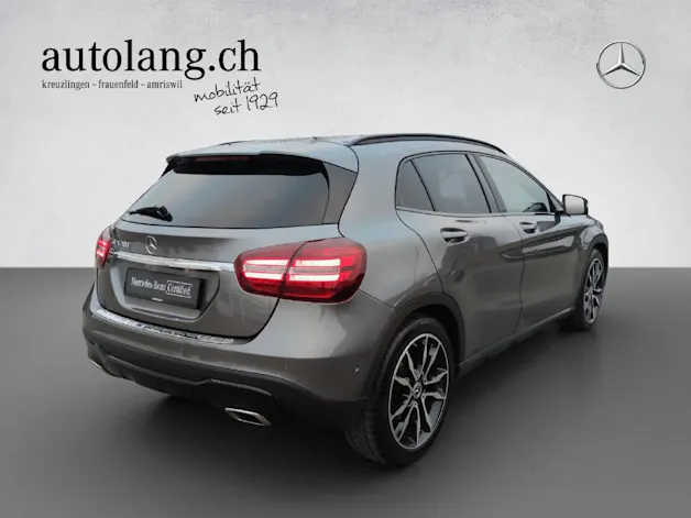 Mercedes-Benz GLA 200 Night Star