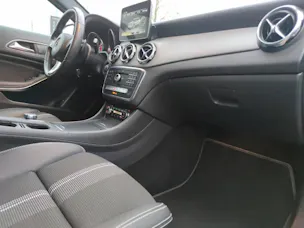 Mercedes-Benz GLA 200 Night Star