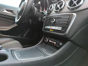 Mercedes-Benz GLA 200 Night Star