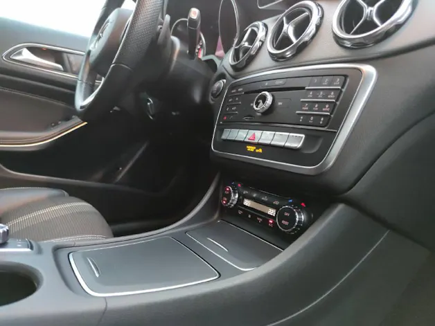 Mercedes-Benz GLA 200 Night Star