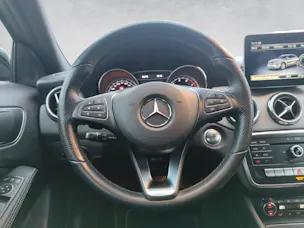 Mercedes-Benz GLA 200 Night Star