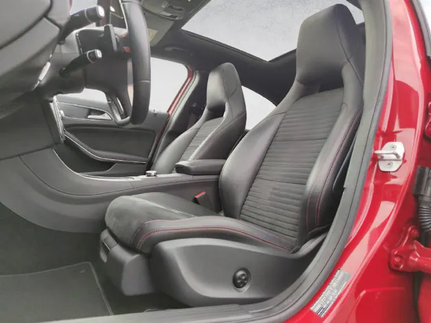 Mercedes-Benz A 250 AMG Line 4Matic