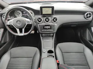 Mercedes-Benz A 250 AMG Line 4Matic