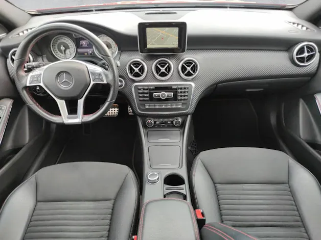 Mercedes-Benz A 250 AMG Line 4Matic