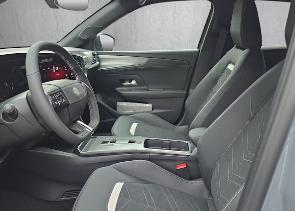 Vehicle image 9 Vehicle image 9