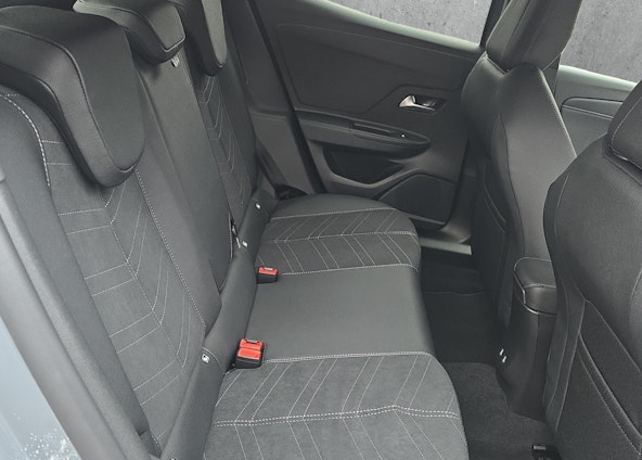 Vehicle image 15 Vehicle image 15