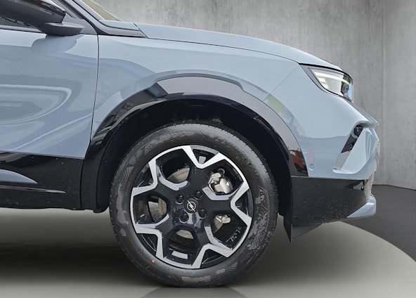 Vehicle image 23 Vehicle image 23