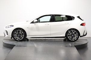 Vehicle image BMW 123 xDrive