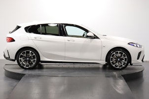 Vehicle image BMW 123 xDrive