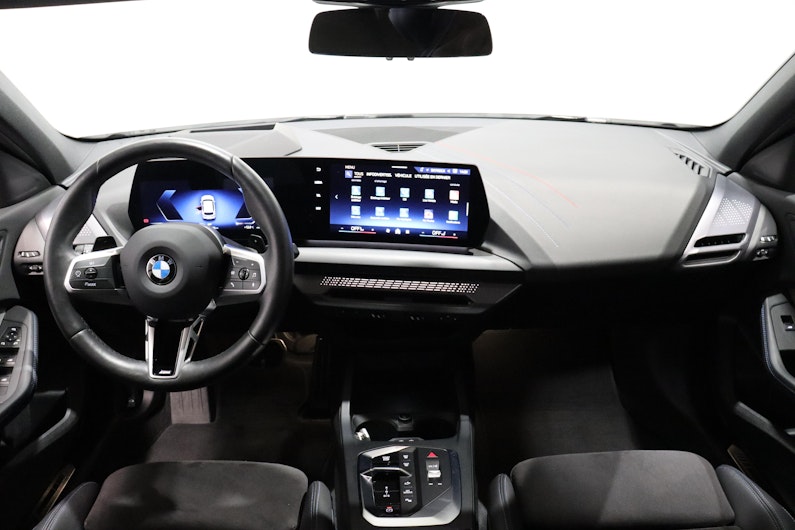 Vehicle image BMW 1 SERIES