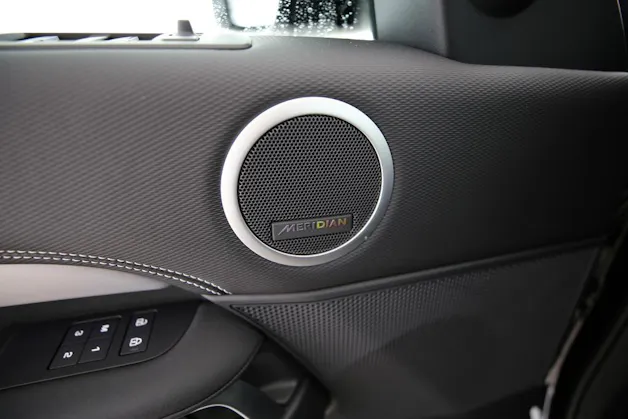 Land Rover Discovery 3.0 D I6 250 Dynamic SE