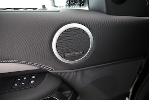 Vehicle image LAND ROVER Discovery 3.0 D I6 250 Dynamic SE