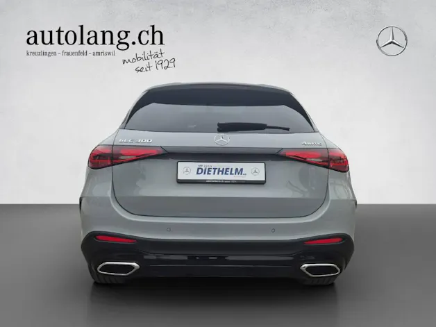 MERCEDES-BENZ GLC 300 AMG Line 4Matic