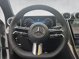 MERCEDES-BENZ GLC 300 AMG Line 4Matic